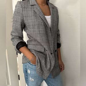 GAP BLACK AND WHITE BLAZER